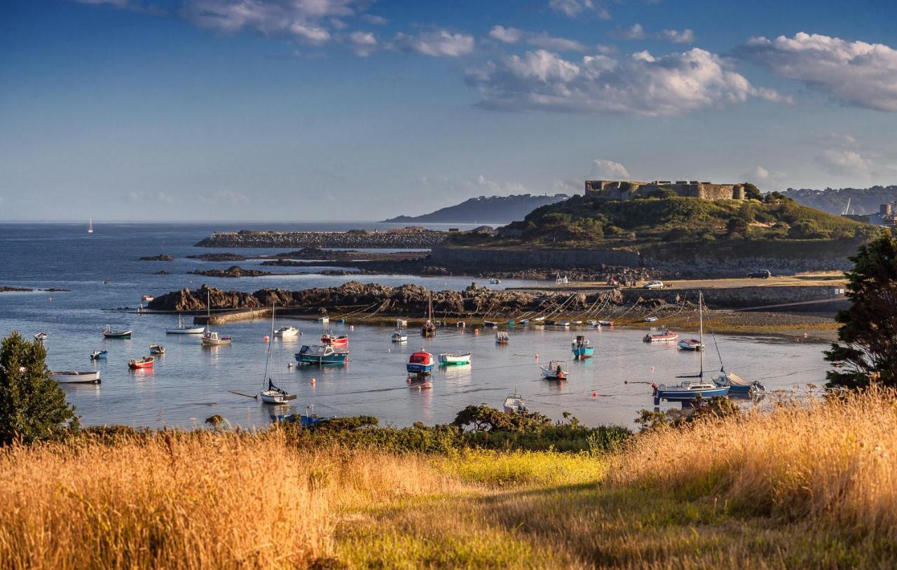 Ellingham Apartments, Bordeaux Harbour, Guernsey Vale Экстерьер фото